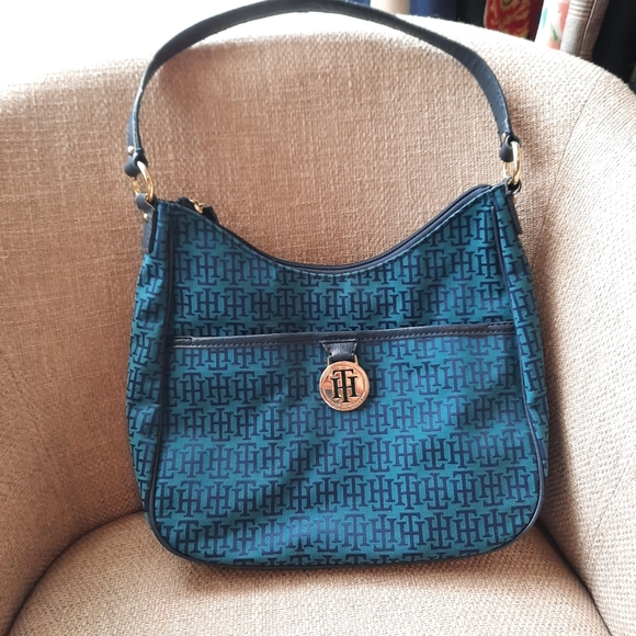 Tommy Hilfiger Handbags - Tommy Hilfiger Signature Jaquard Shoulder Bag